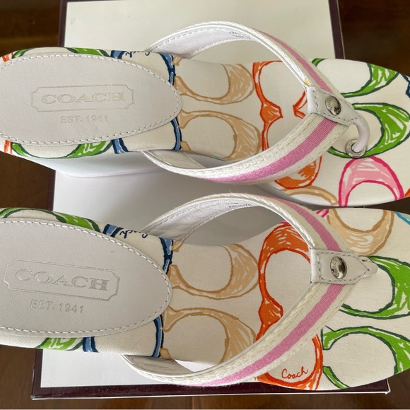 Coach Signature Felicite White Pink Multicolor Sandals Wedge Flip Flops 6.5 M - Picture 4 of 6